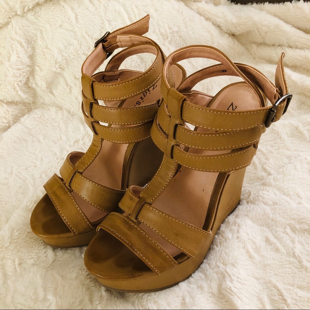 Zigi Soho Tan/Brown leather Ankle strap Wedges